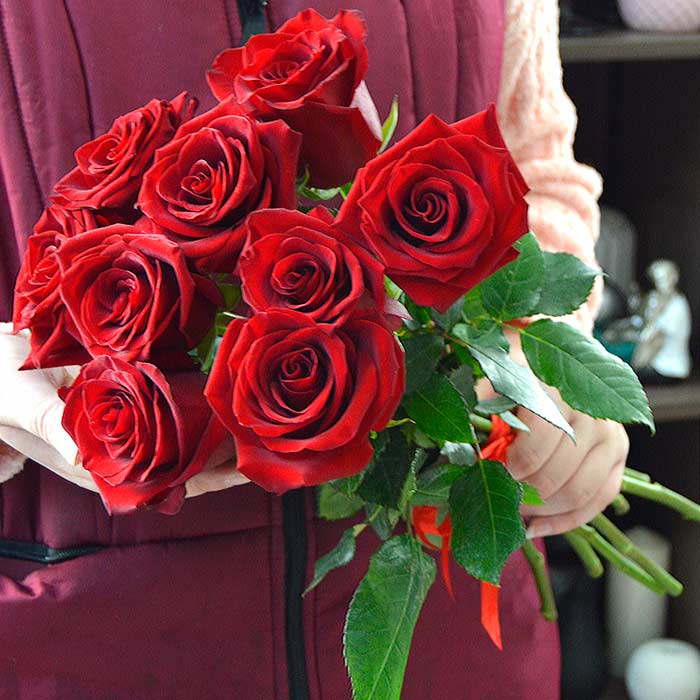 Букет из 9 красных роз